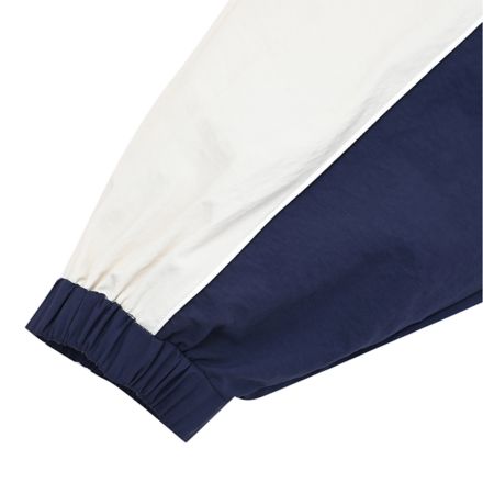 ウィンドブレイカージャケット