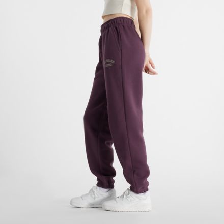 Seasonal Graphic Sweatpant
