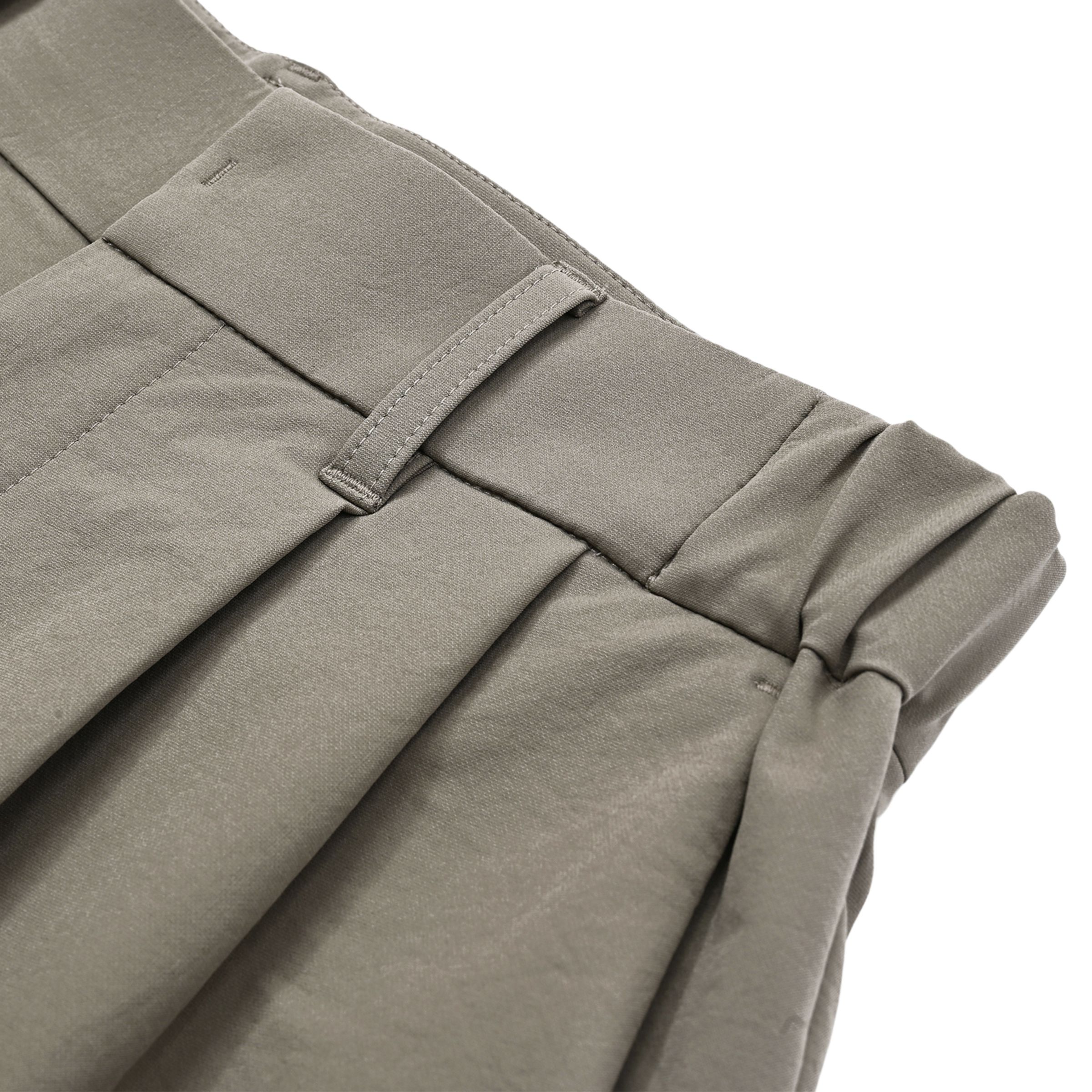 MET24 Tuck Slim Tapered Pants