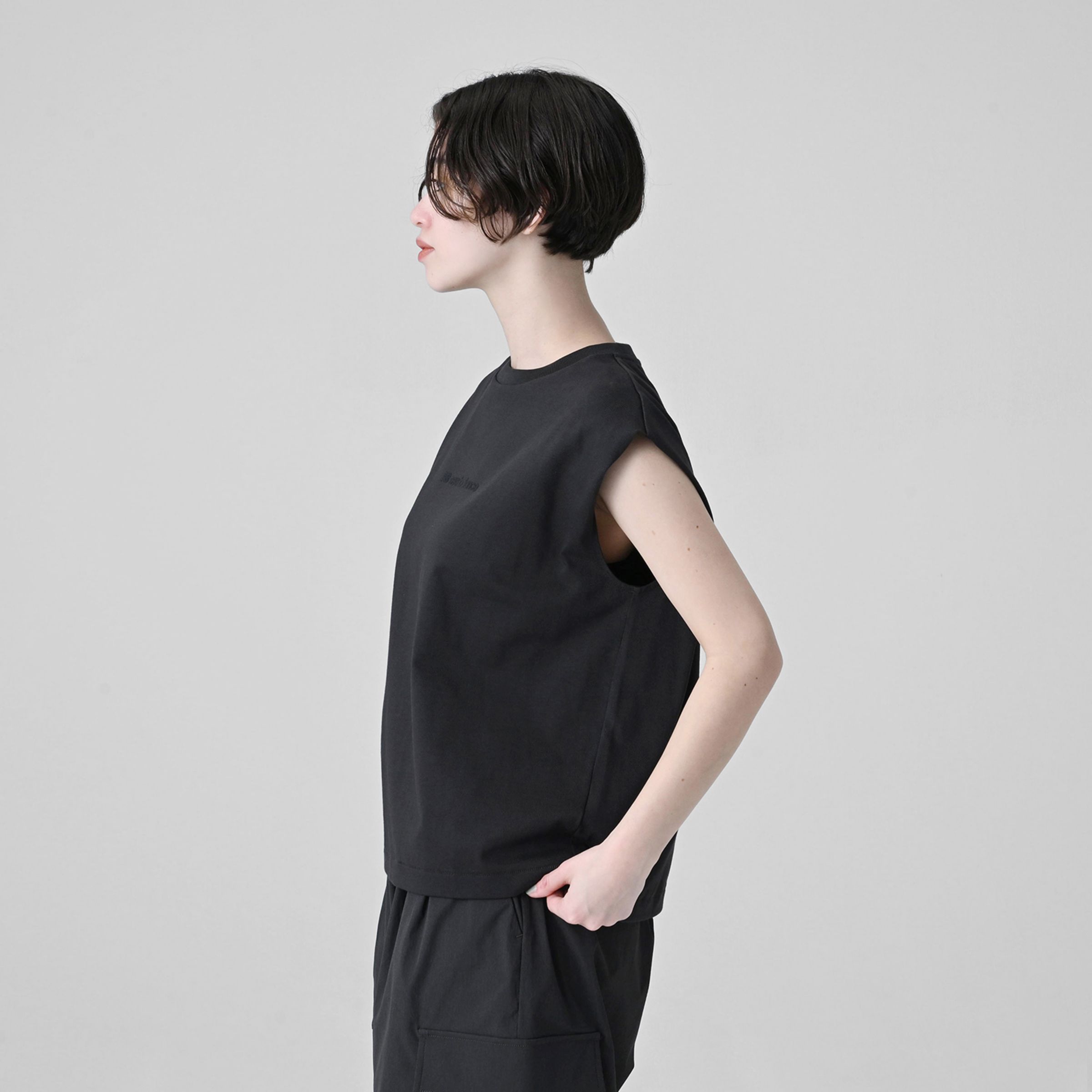 MET24 French Sleeve 圓領上衣