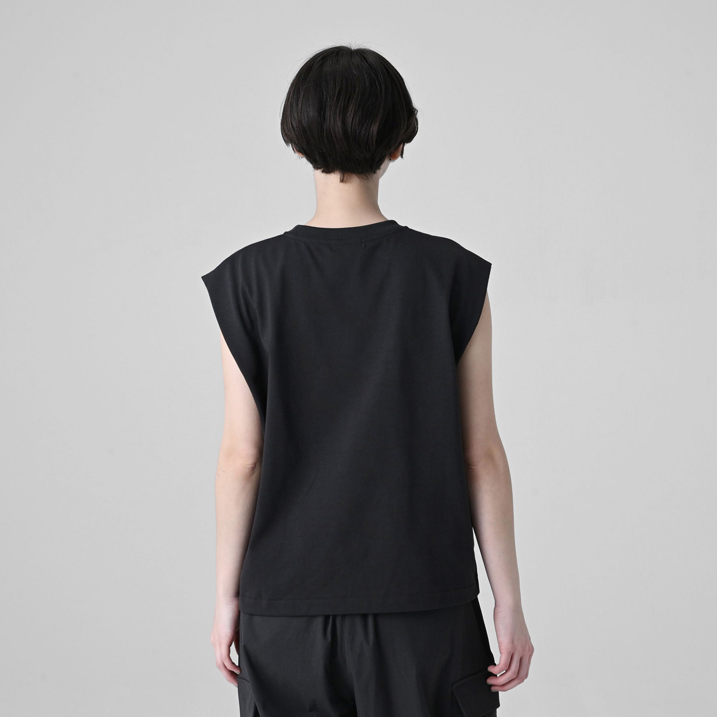 MET24 French Sleeve 圓領上衣