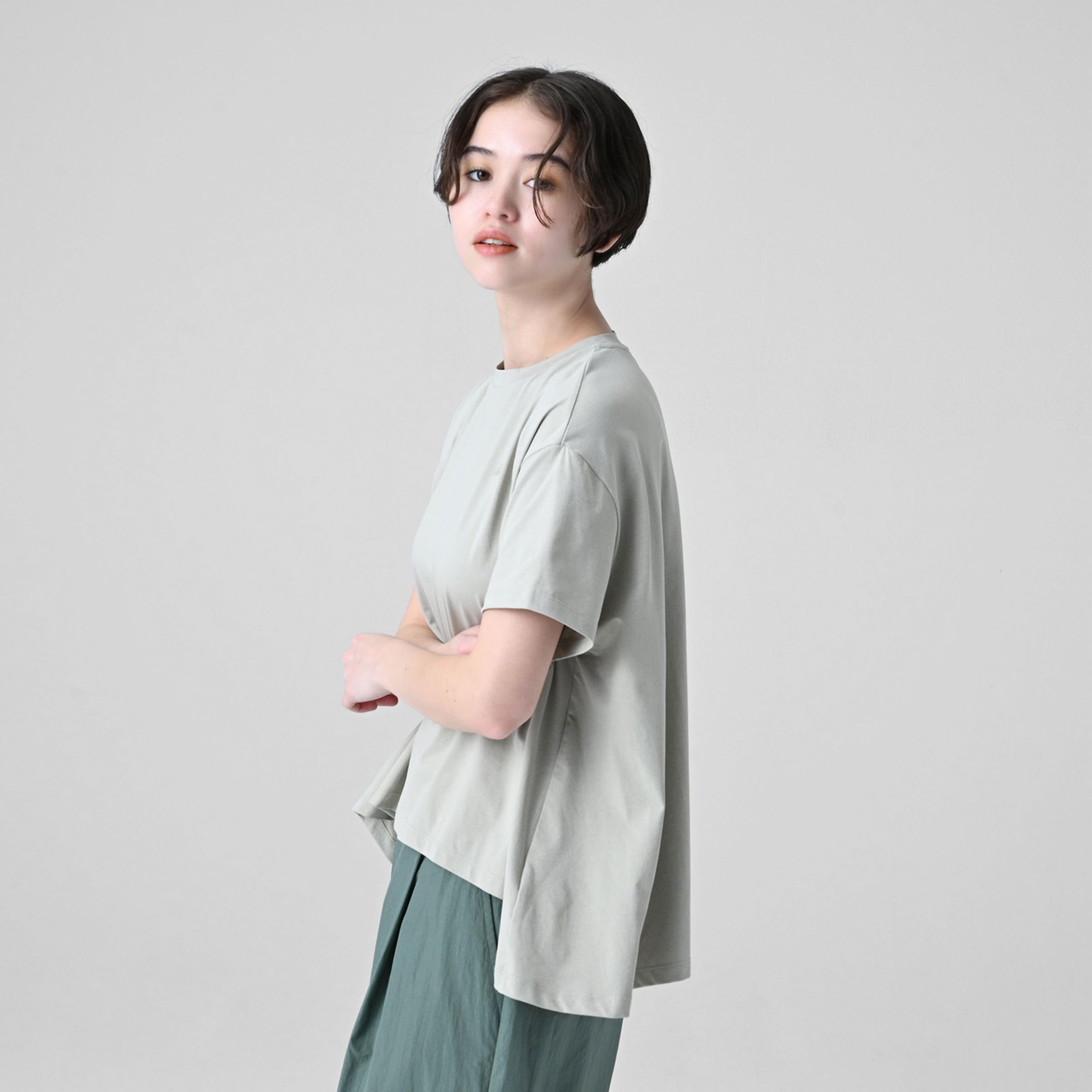 MET24 A 字型圓領上衣