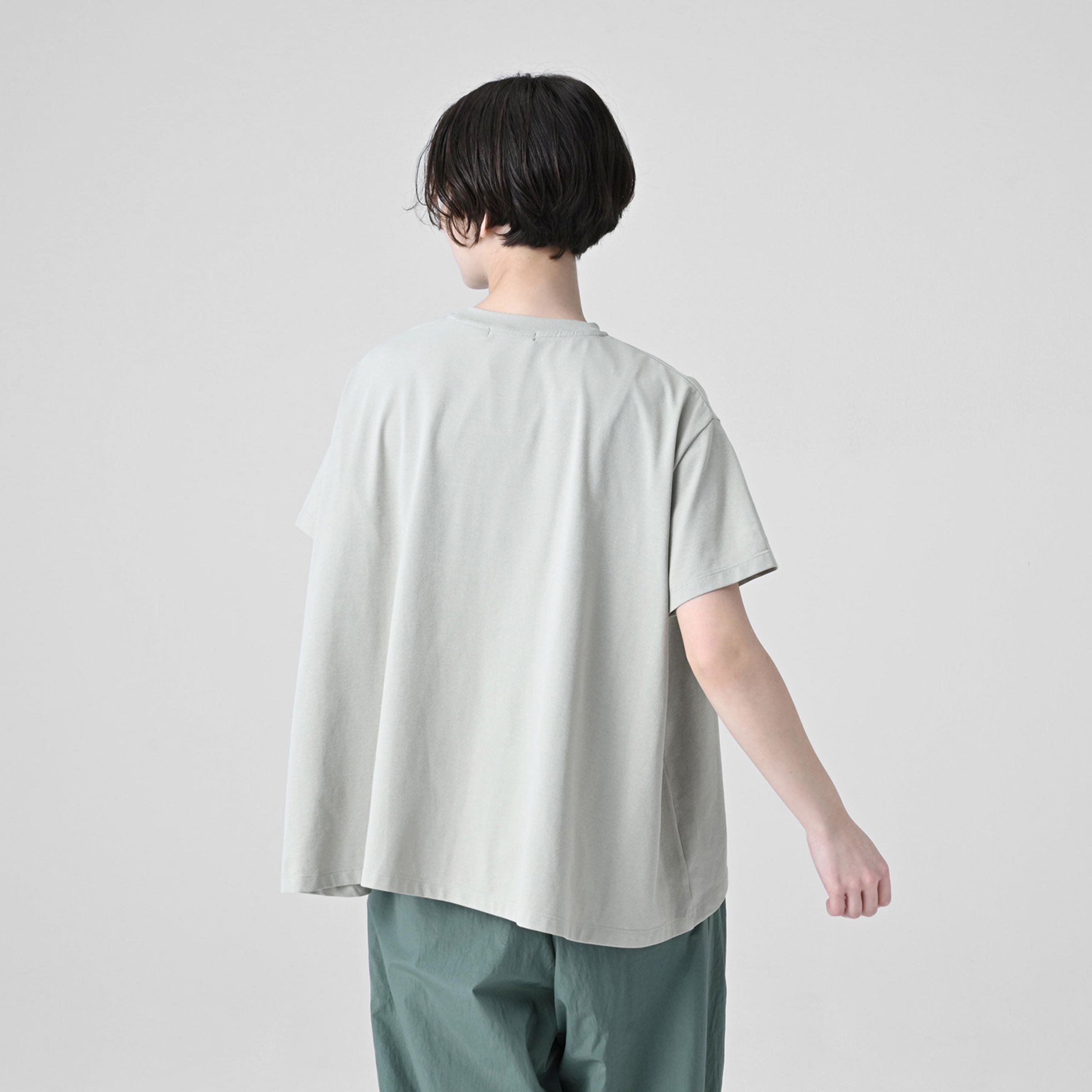 MET24 A 字型圓領上衣