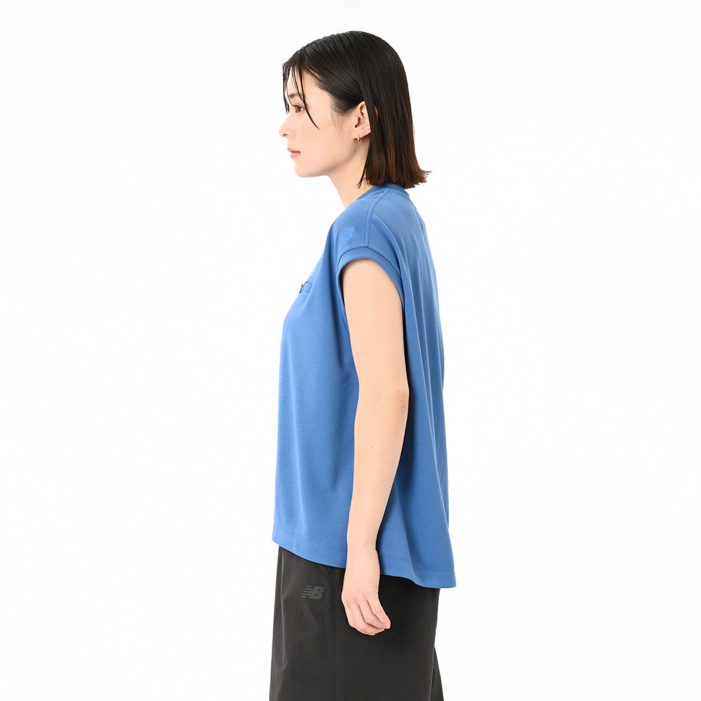 フレンチスリーブクループルオーバー