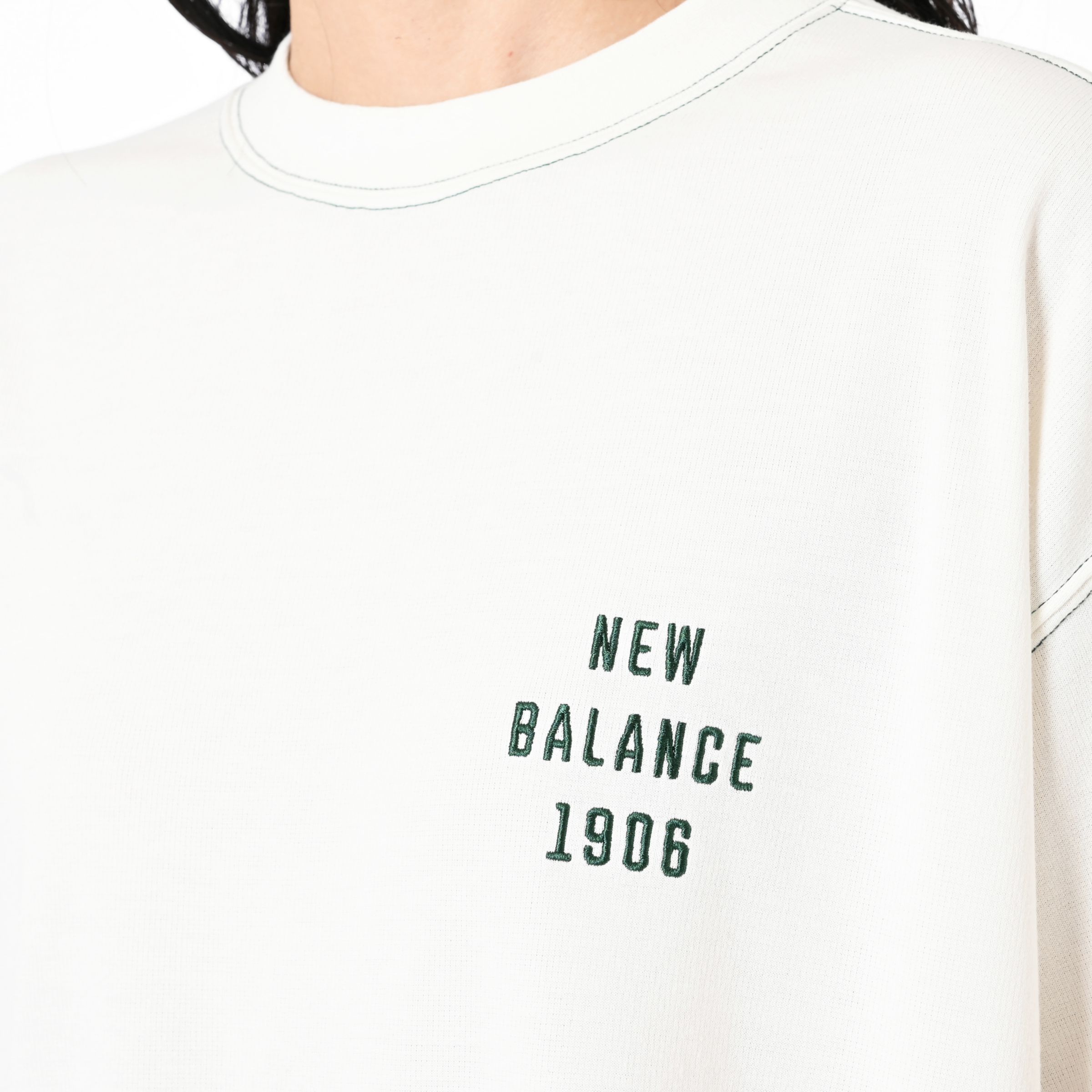 クロップドロングスリーブTシャツ