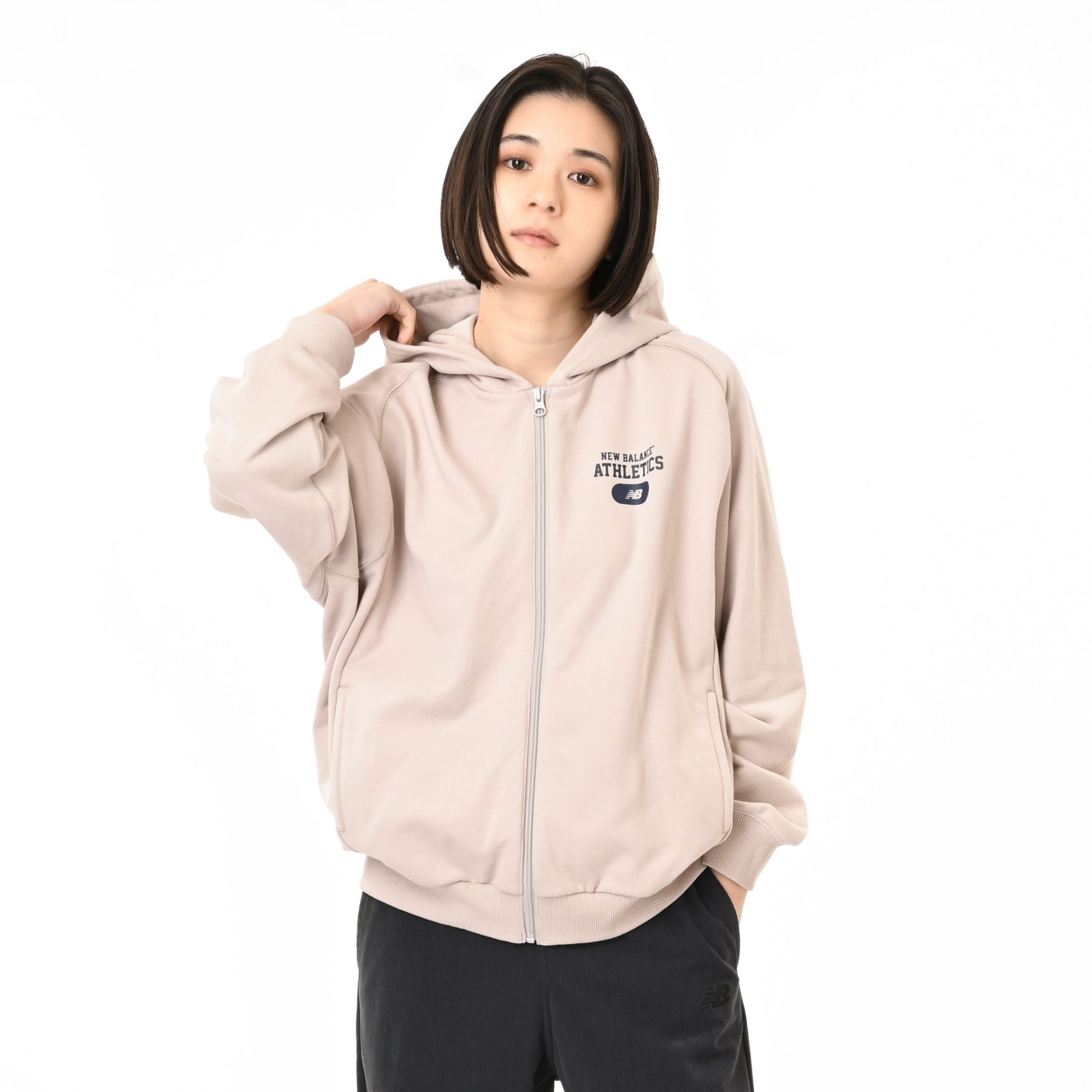 ジップアップフーディー