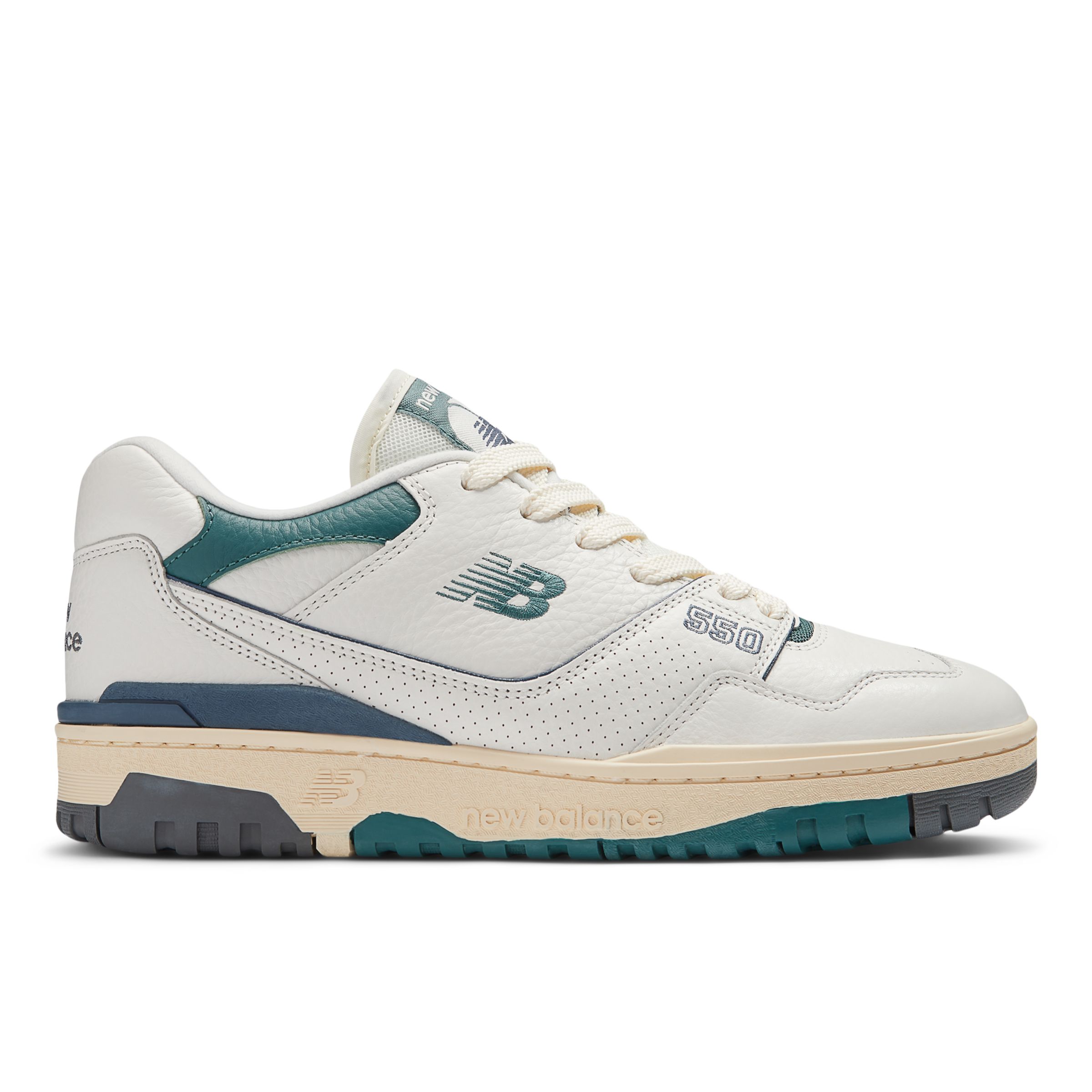 New Balance Unisex 550 in White/Green/Beige Leather, size 6.5