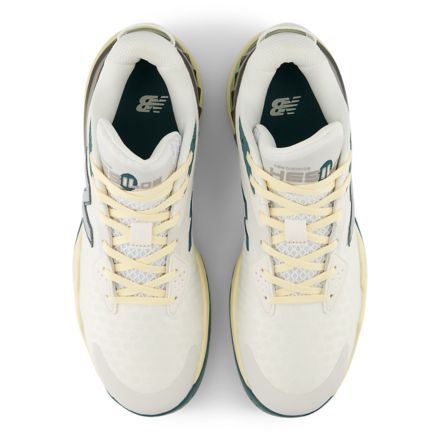 Cooper Flagg x Hesi Low v2