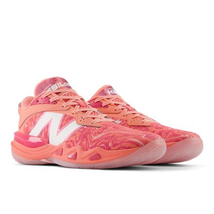New Balance バスケットボールシューズ ピンク - メルカリ