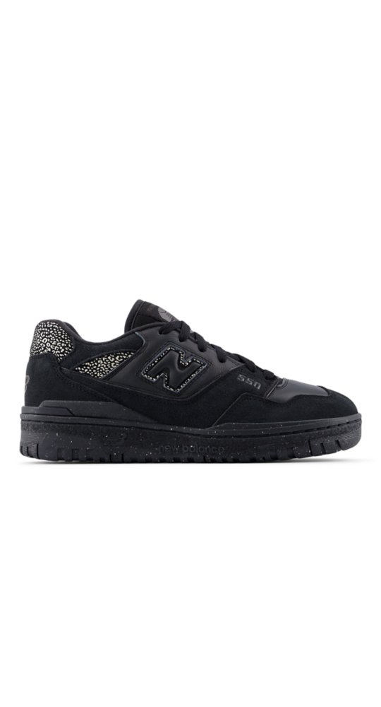 New Balance BBW550 in Black With White