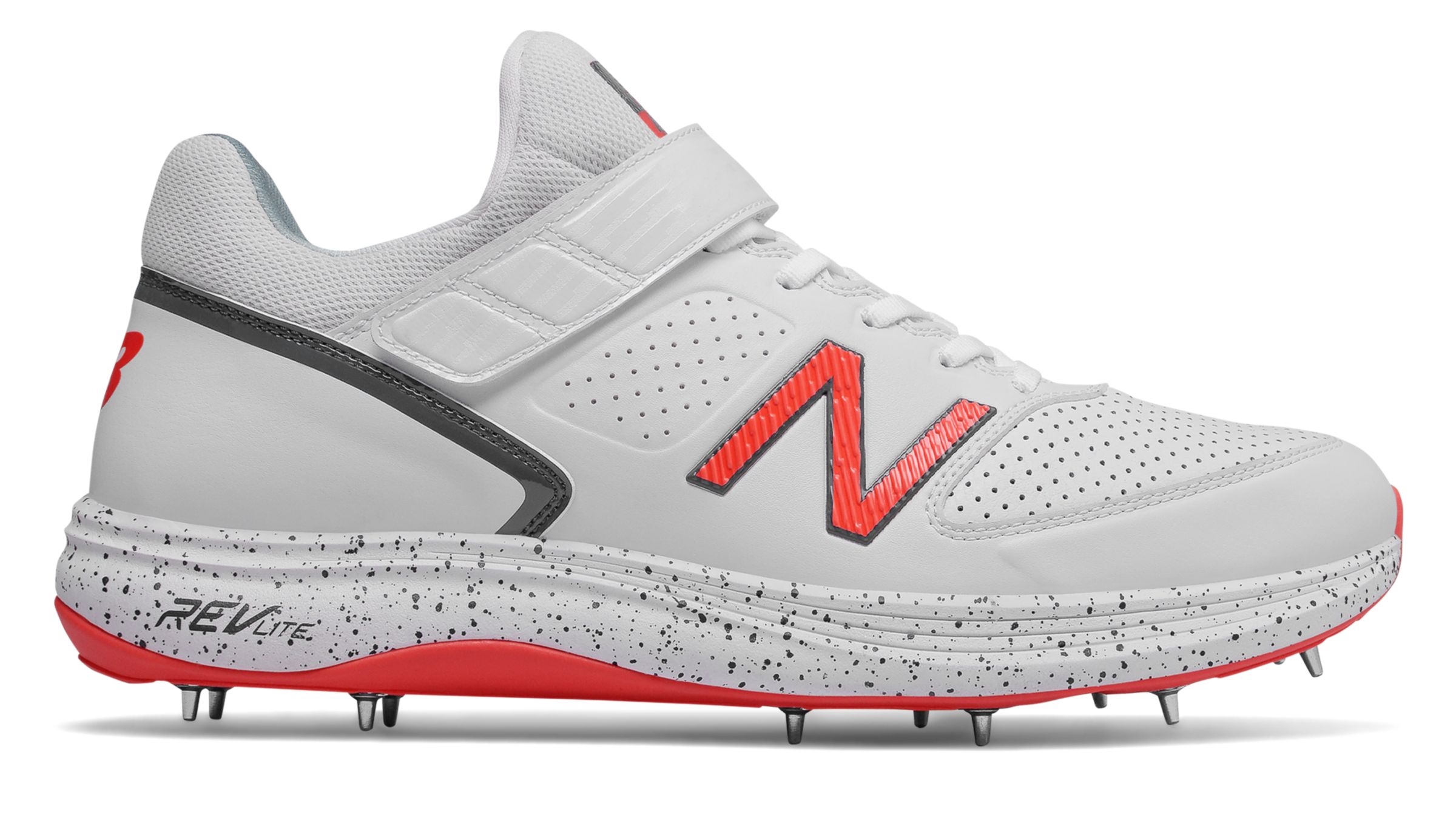 new balance 2019 cricket shoes