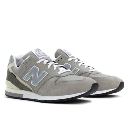 996