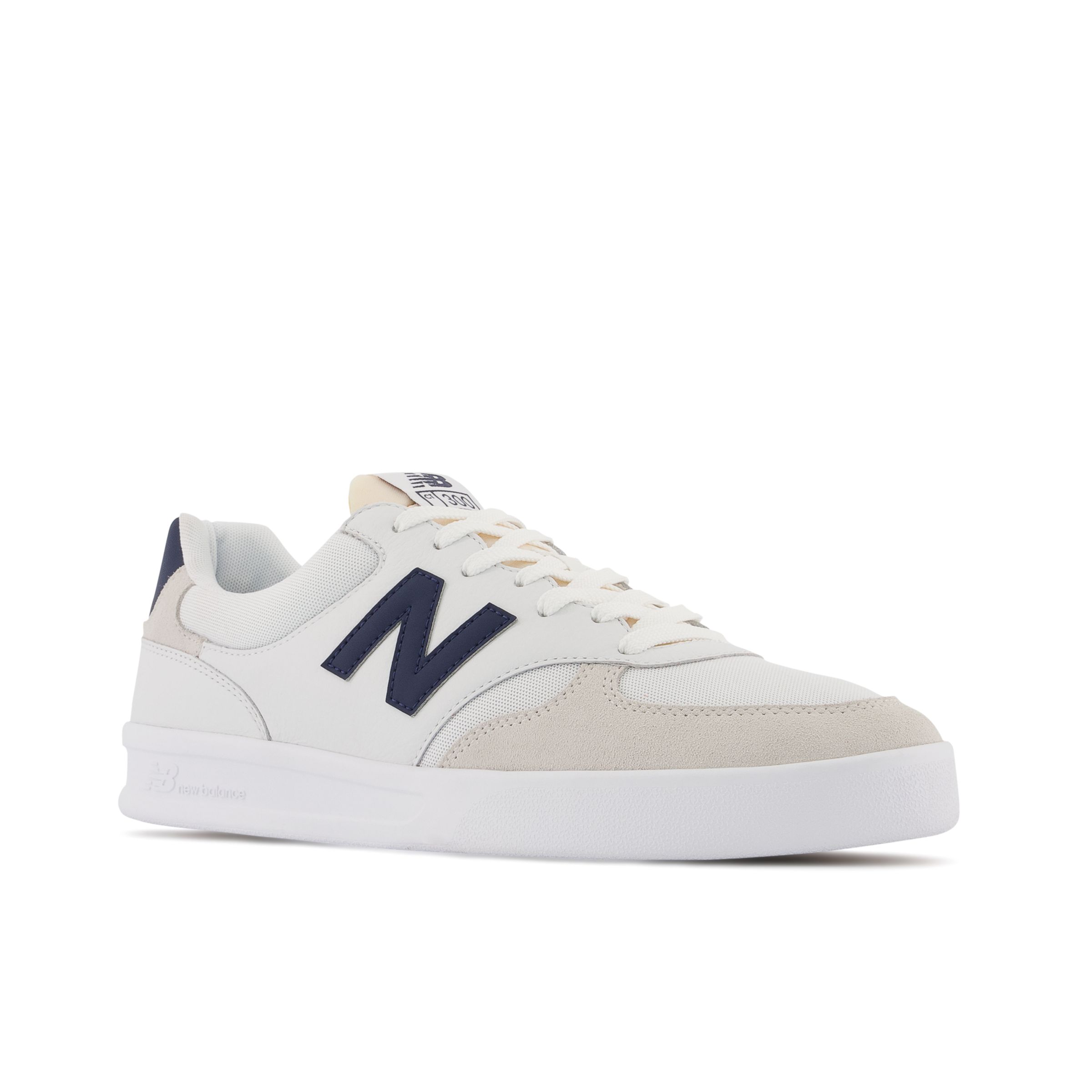 new balance modelo 300 Cinosural International School