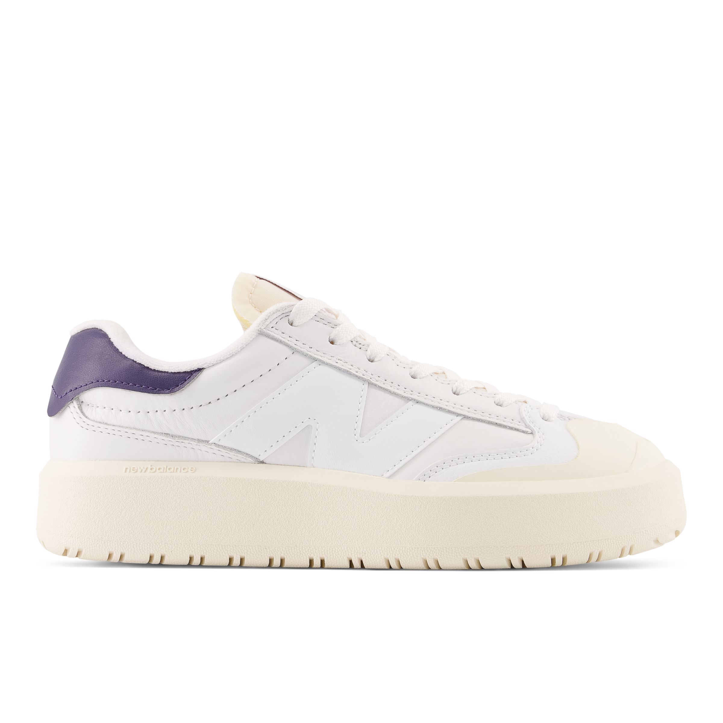 

New Balance Unisexe CT302 en Blanc/Mauve, Leather, Taille 36 Large