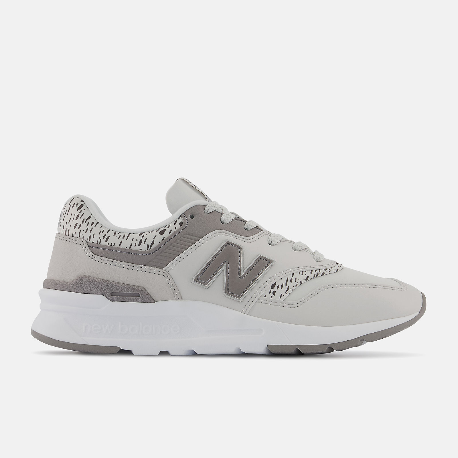 New Balance Leather 997h Low-top Sneakers Save 9% Womens Shoes 