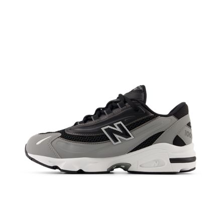靴 New Balance 1000 \"Dark Gray\" New Balance's 1000 Grey Black is a Monochrome Masterpiece