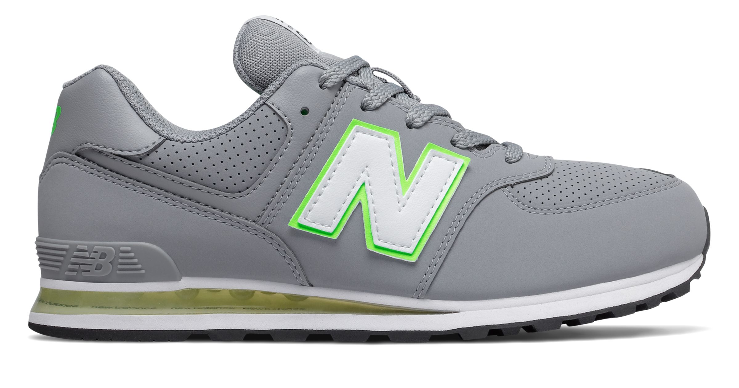 new balance doradas junior