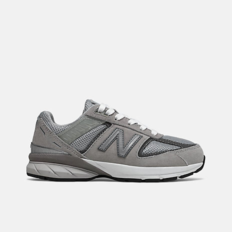 Athletic Footwear and Fitness Apparel - New Balance تبغ