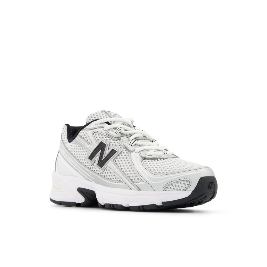 New Balance 740