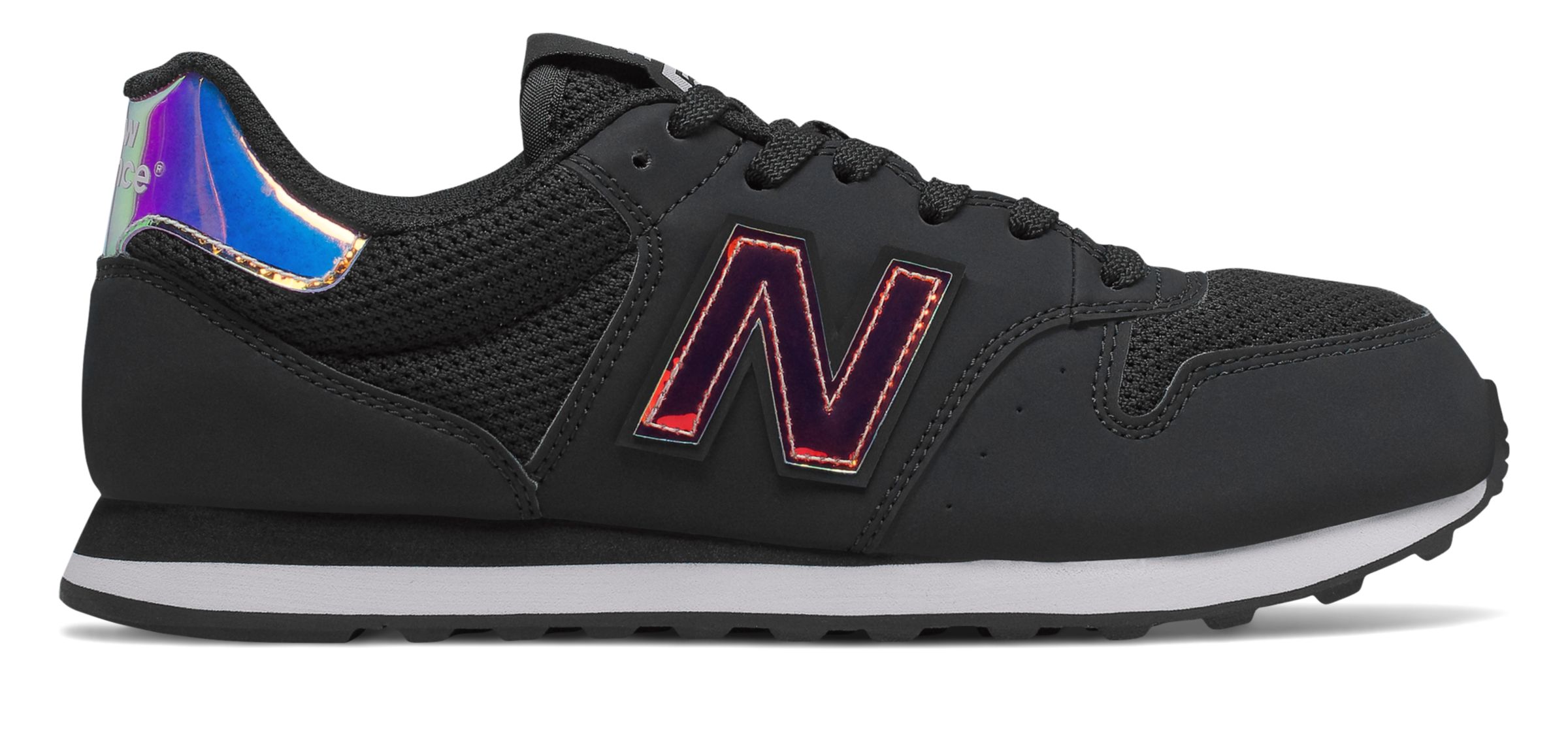 New Balance Damen 500 Classic in Schwarz/Weiß/Rot, Synthetic - GW500HGW