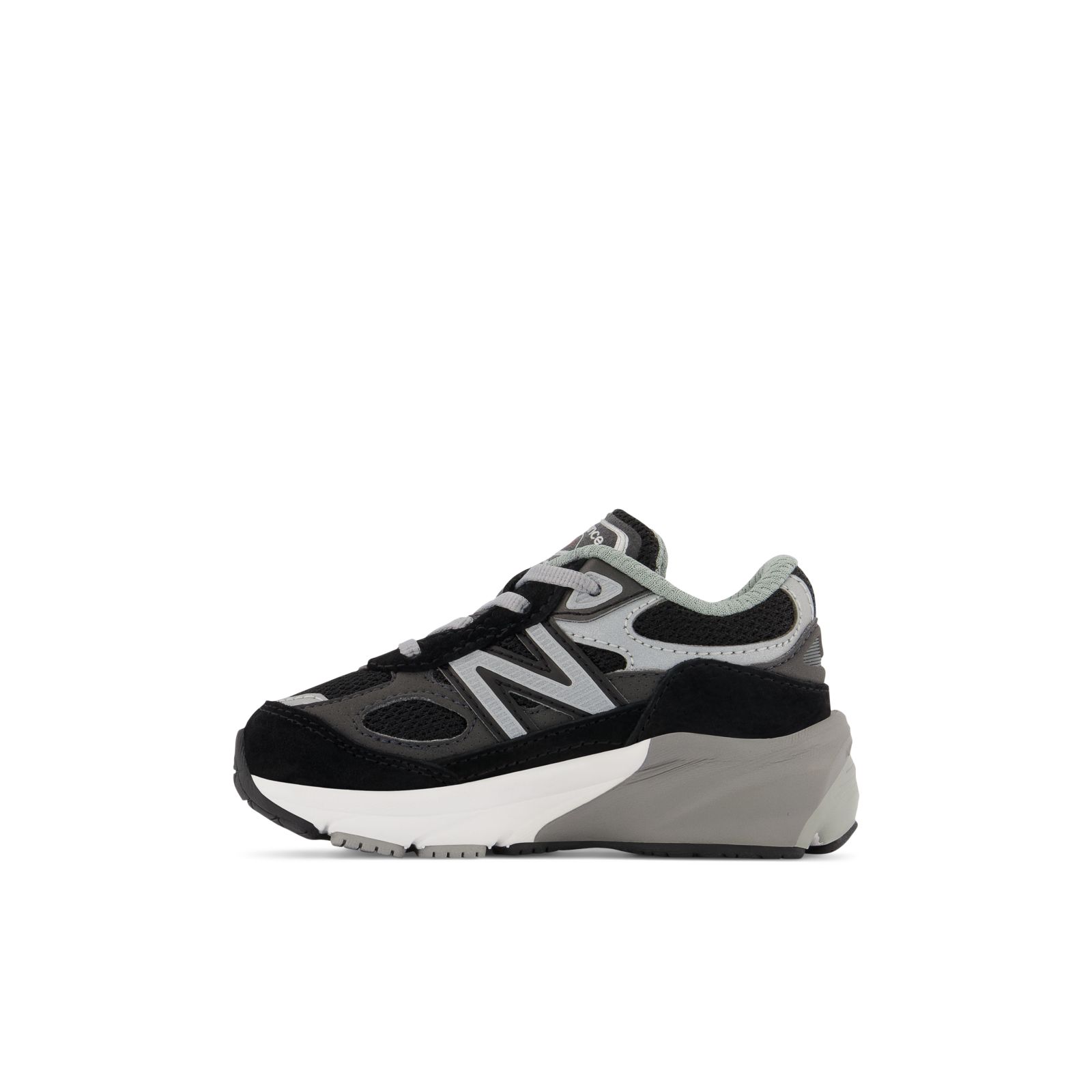 Детские кроссовки New Balance FuelCell 990v6 на шнурках — фото 2