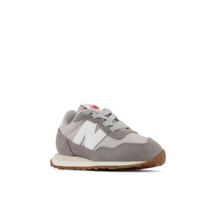 New balance kids on sale sizing