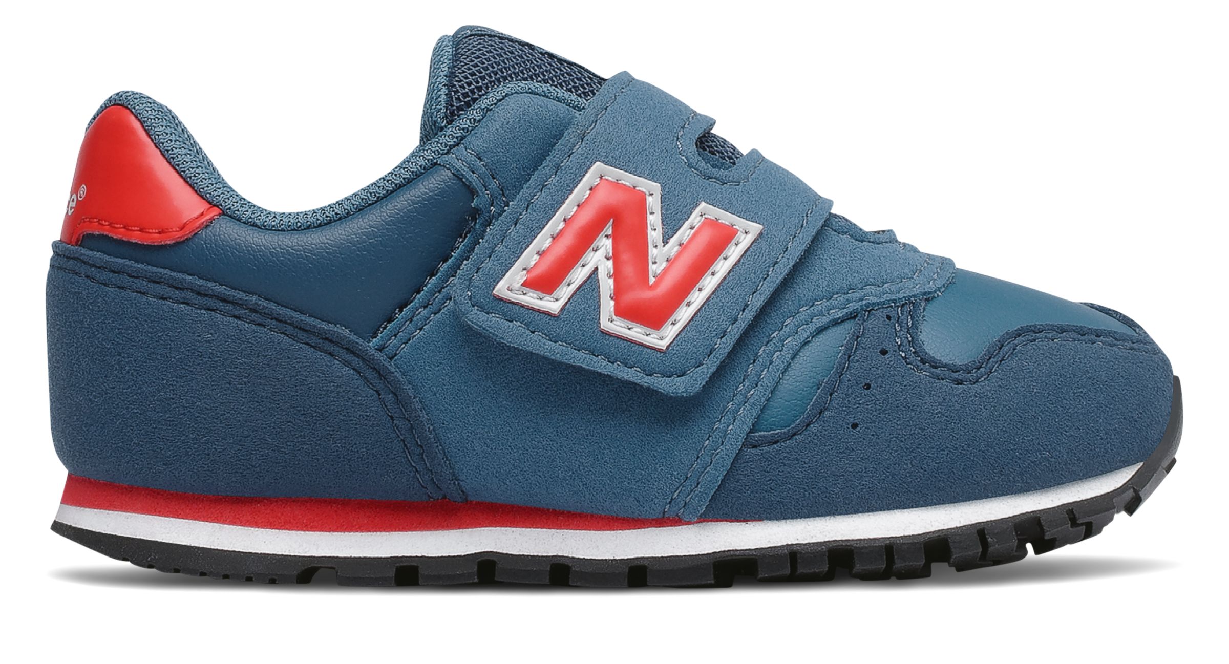 new balance childrens trainers