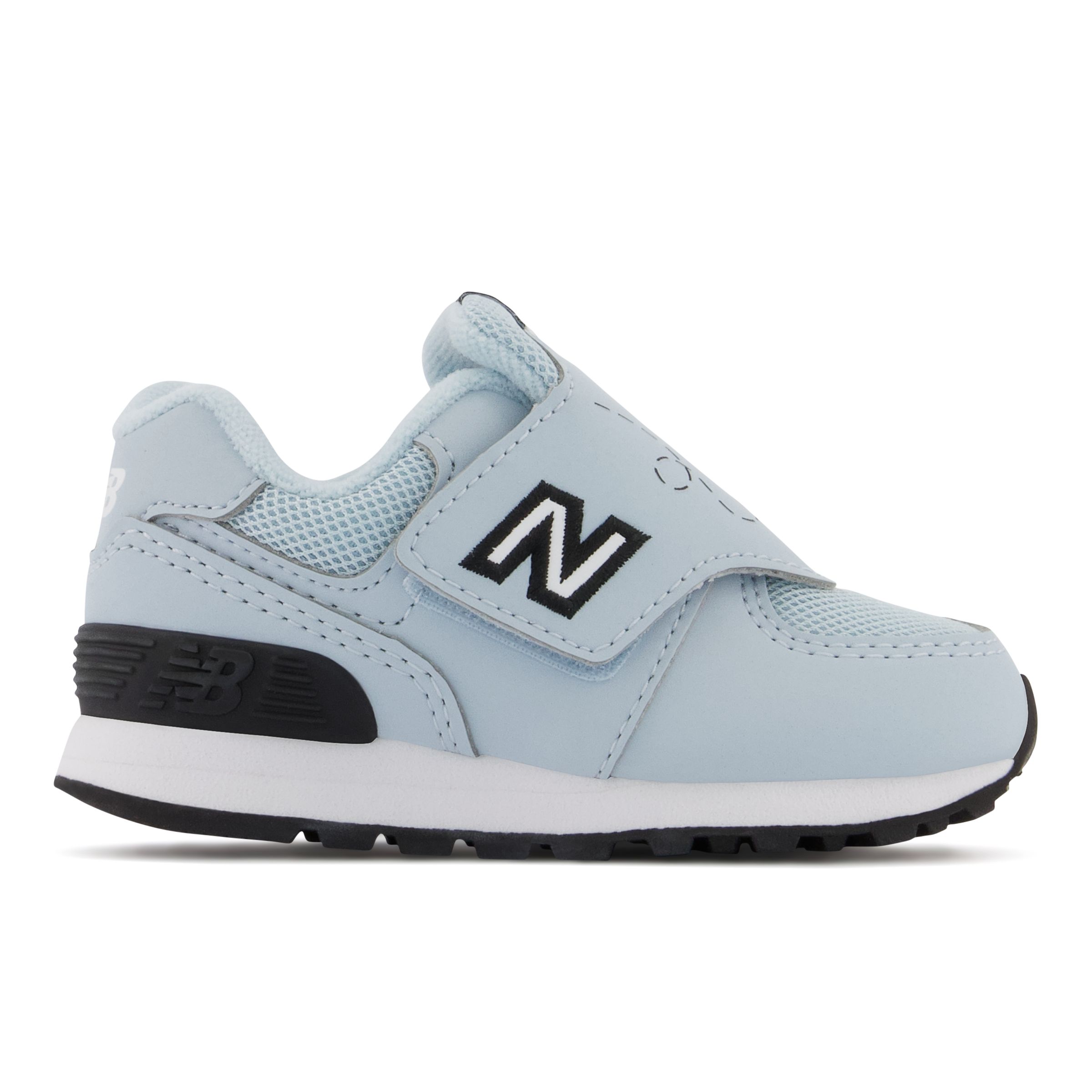 womens new balance fresh foam roav v1