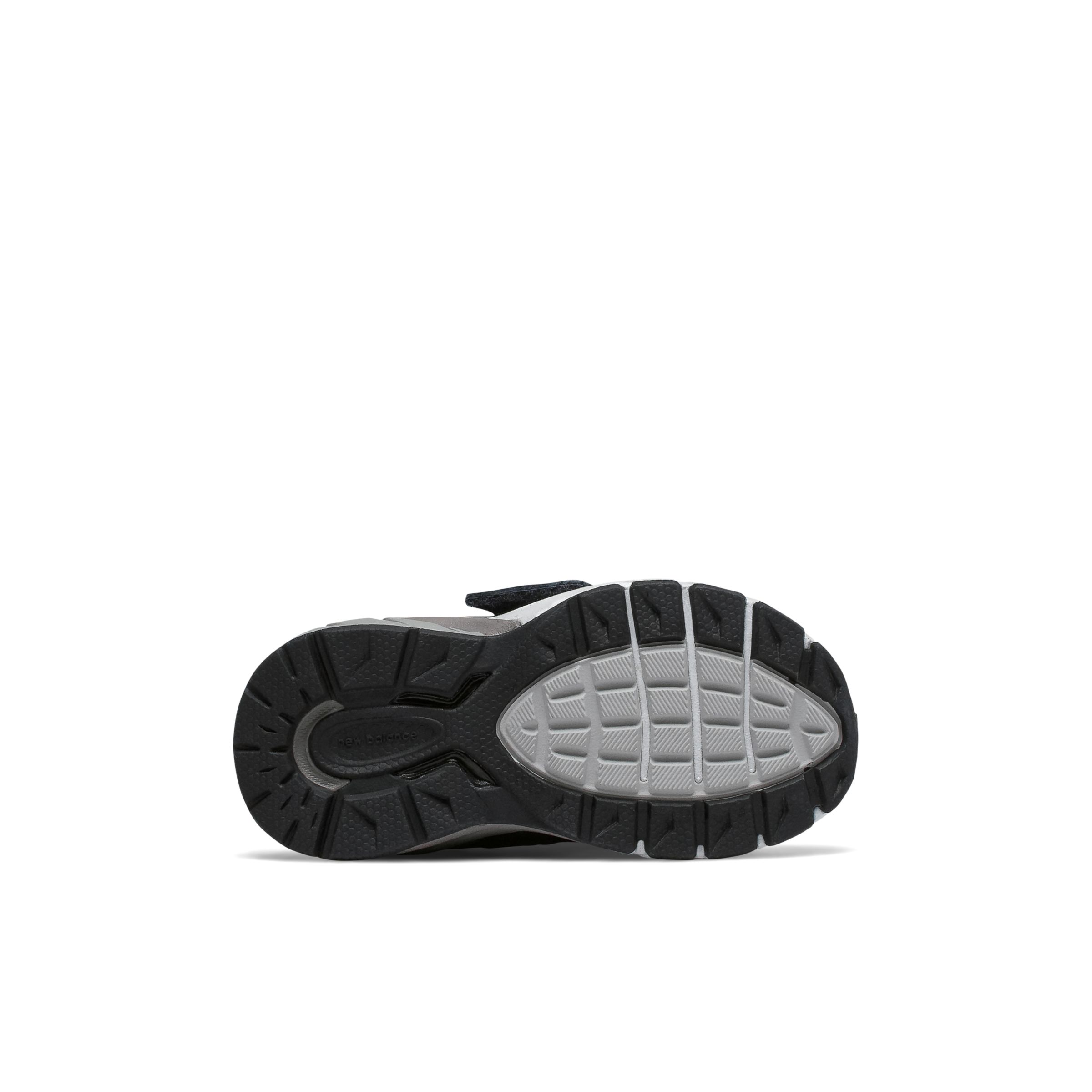 990v5