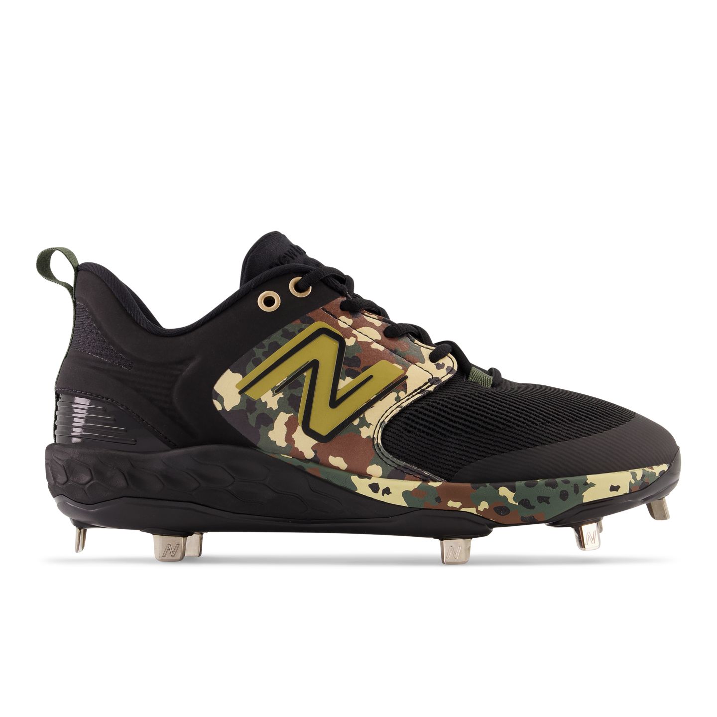 Мужские кроссовки New Balance Fresh Foam X 3000v6 Armed Forces Day, цвет: Чёрный / Зелёный — фото 1