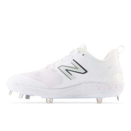 White new balance outlet metal cleats