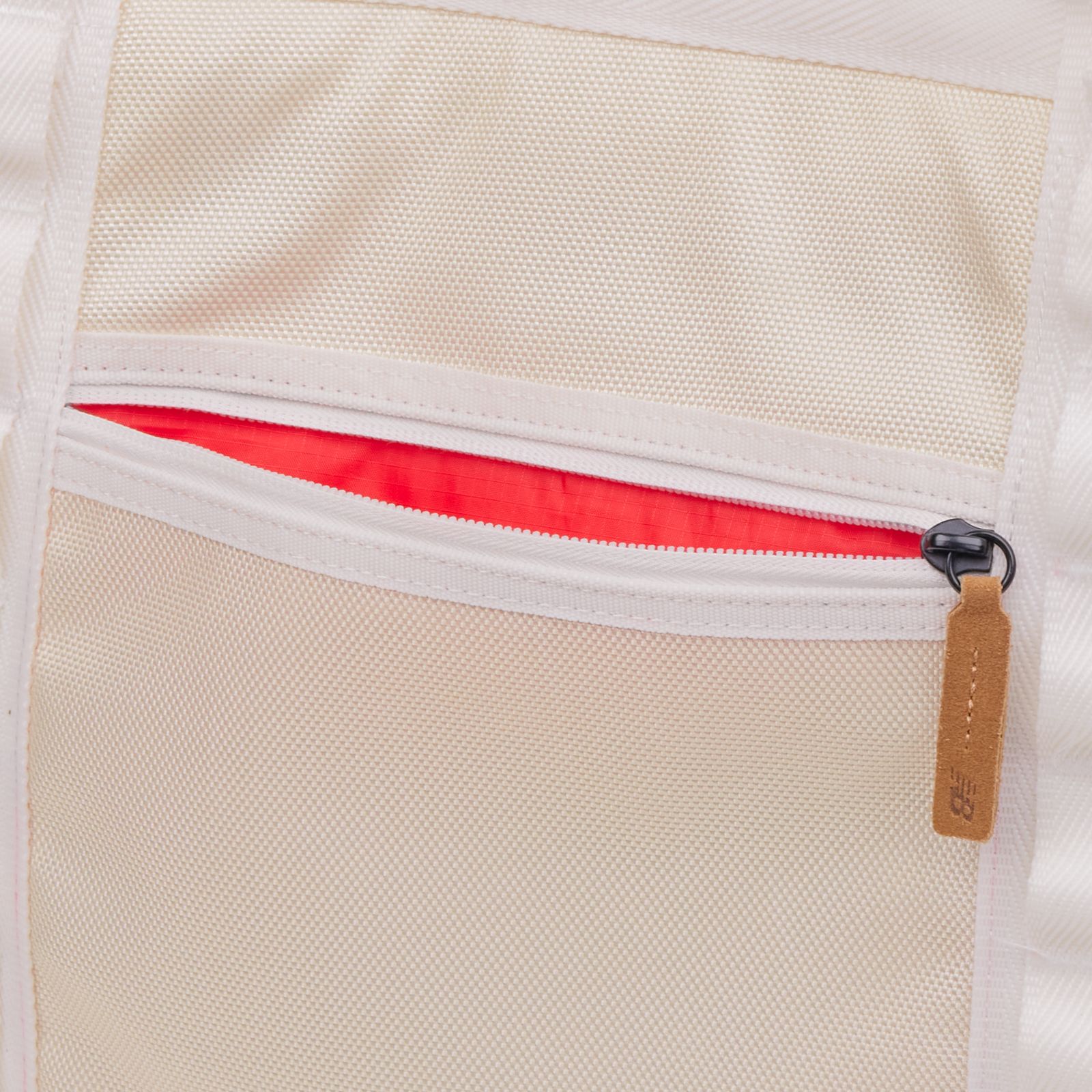 Мужские сумки New Balance Legacy Icon Tote Bag — фото 3