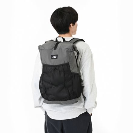 ロールトップバックパック