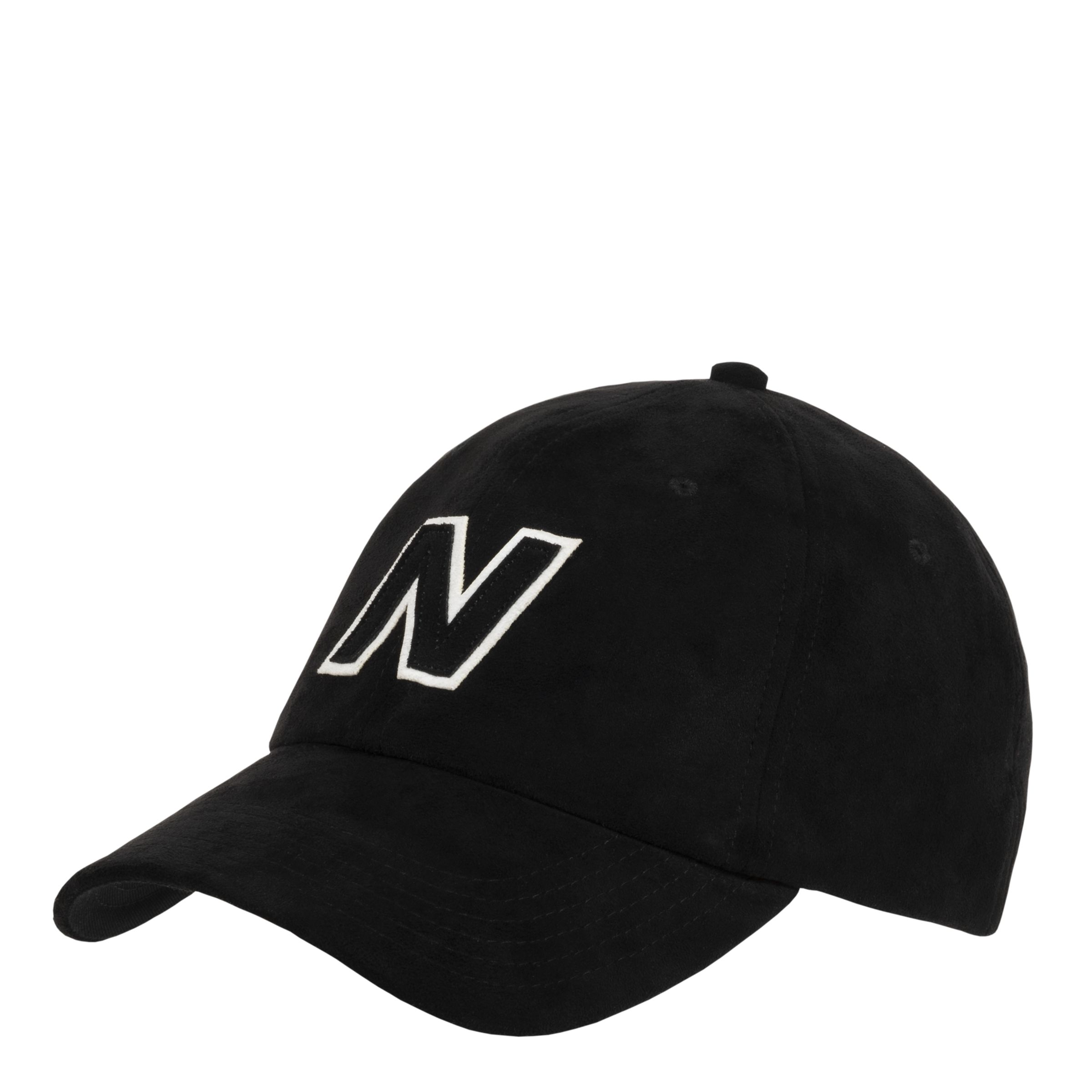 black new balance hat