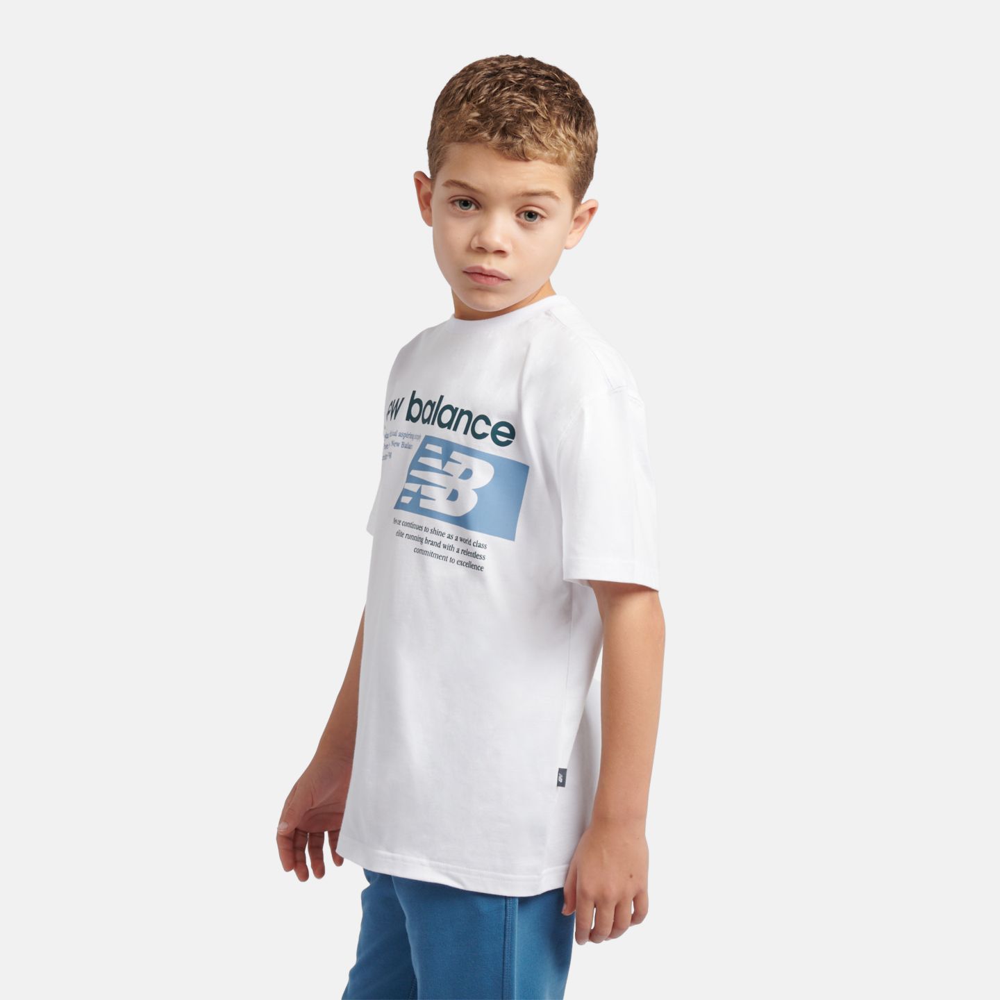 Детская футболка New Balance Athletics Relaxed Player Graphic, цвет: Яркий белый — фото 4