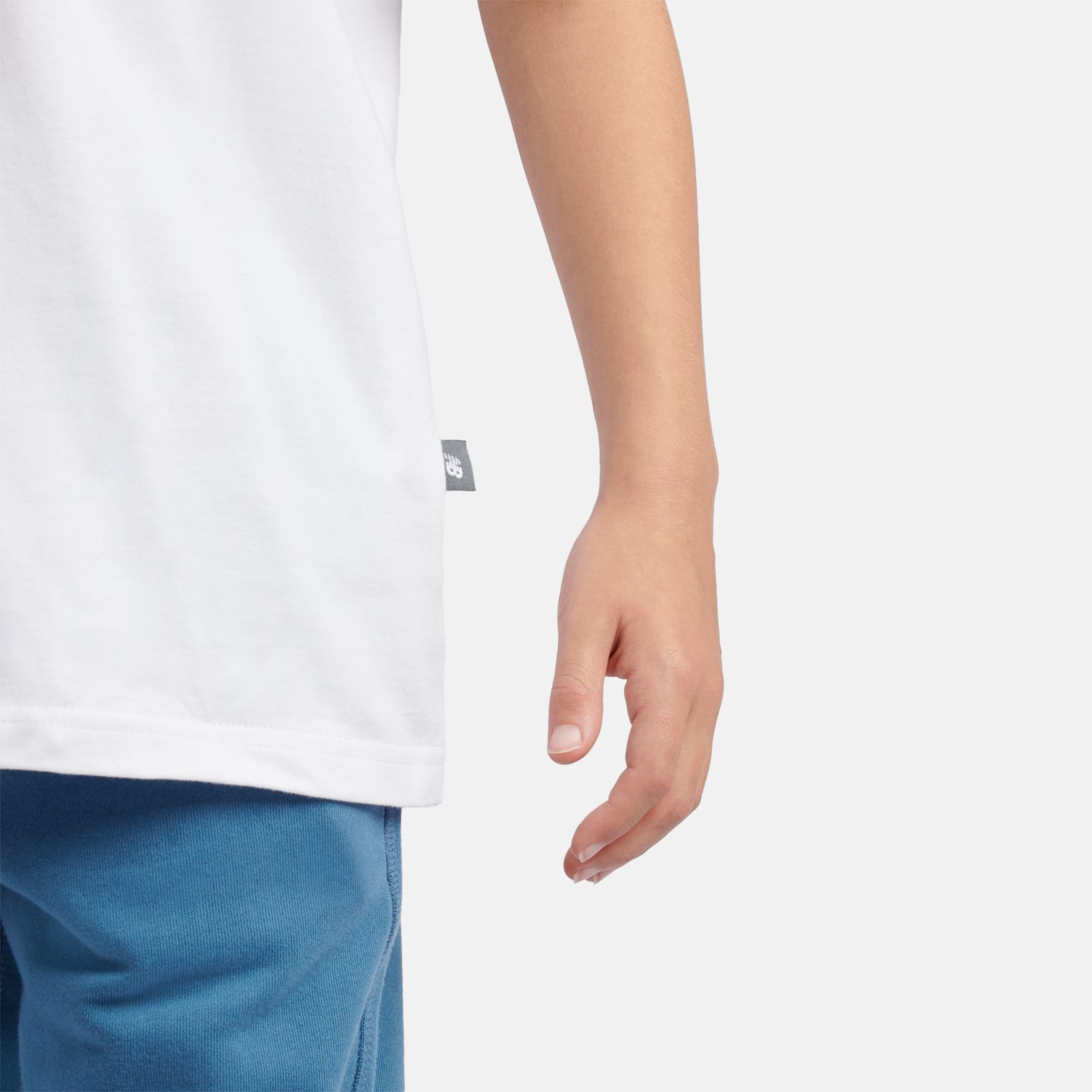 Детская футболка New Balance Athletics Relaxed Player Graphic, цвет: Яркий белый — фото 5