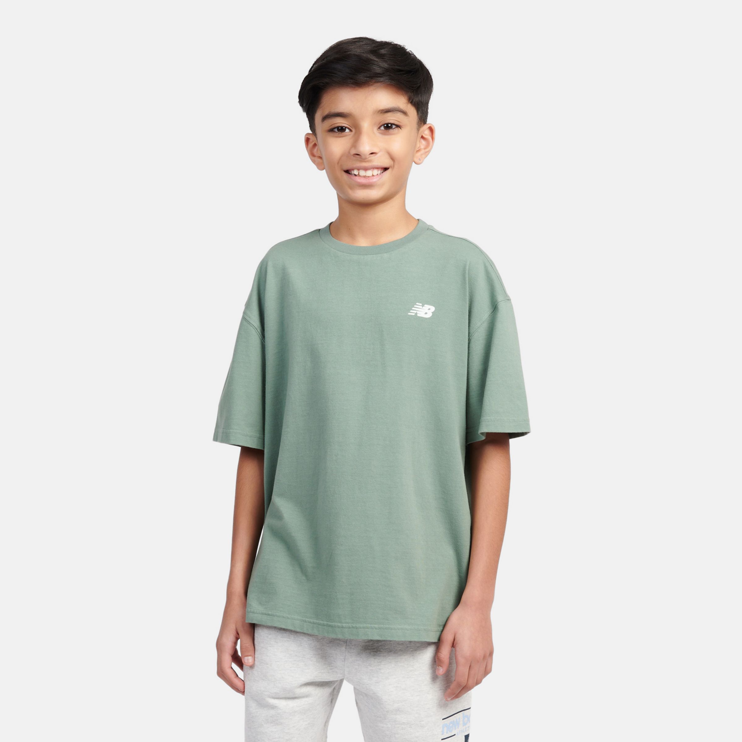 

New Balance Kids' Back Graphic Queue T-Shirt Green - Green
