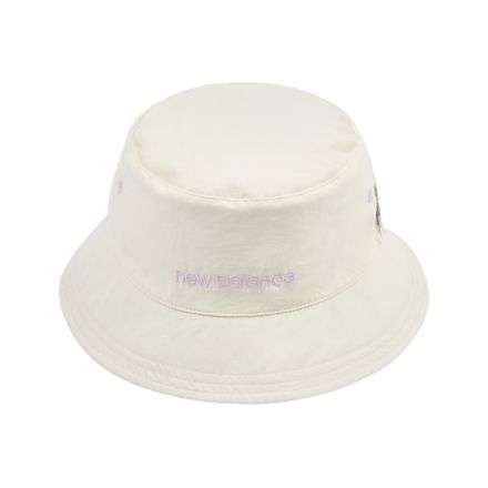 ハット +New Balance+ NBGDFS1112 Reversible Cotton Bucket Hat BEIGE New Balance Nbgdfs1112 Reversible Cotton Bucket Hat Beige