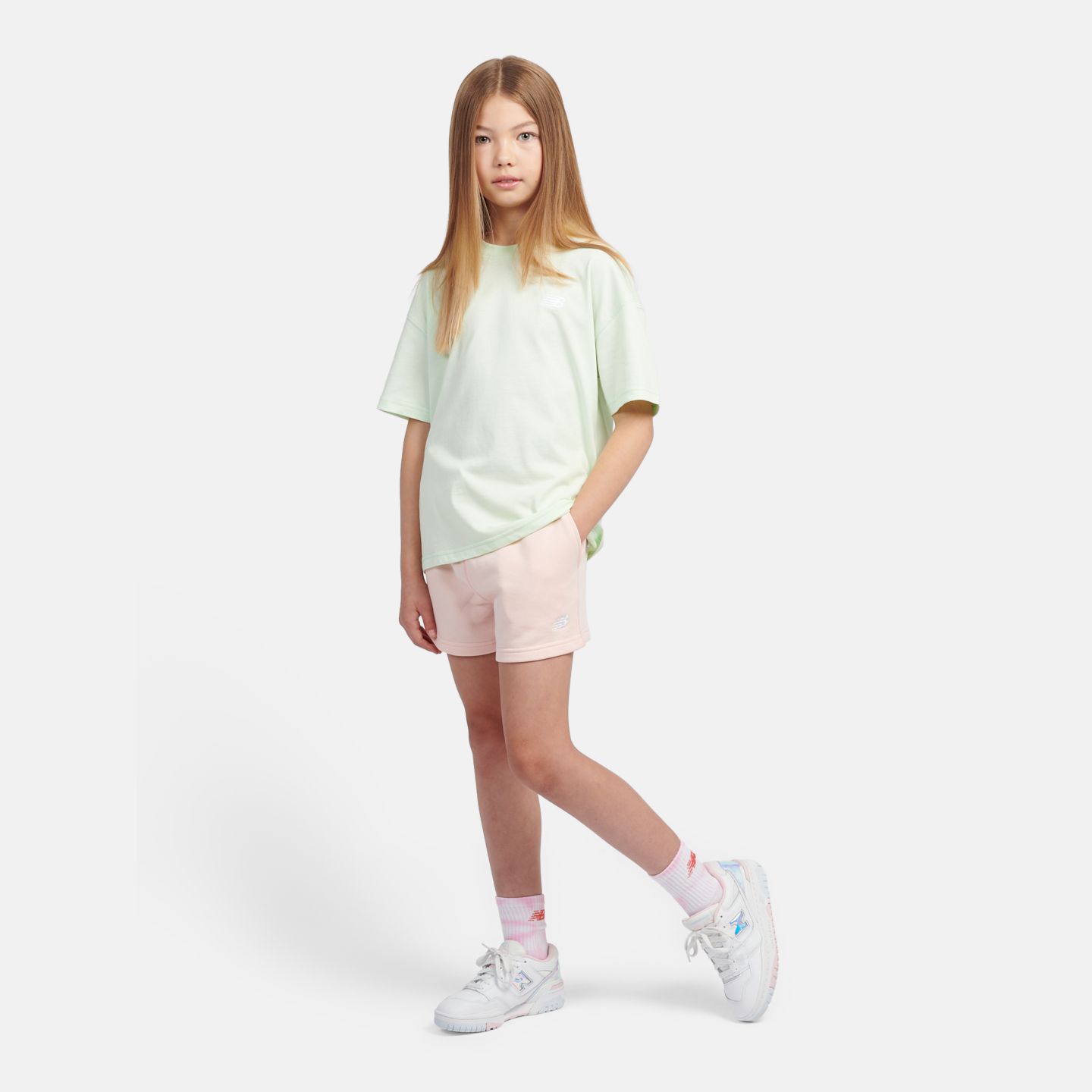 Детская футболка New Balance Small Logo Jersey T-Shirt, цвет: Melon Water — фото 2