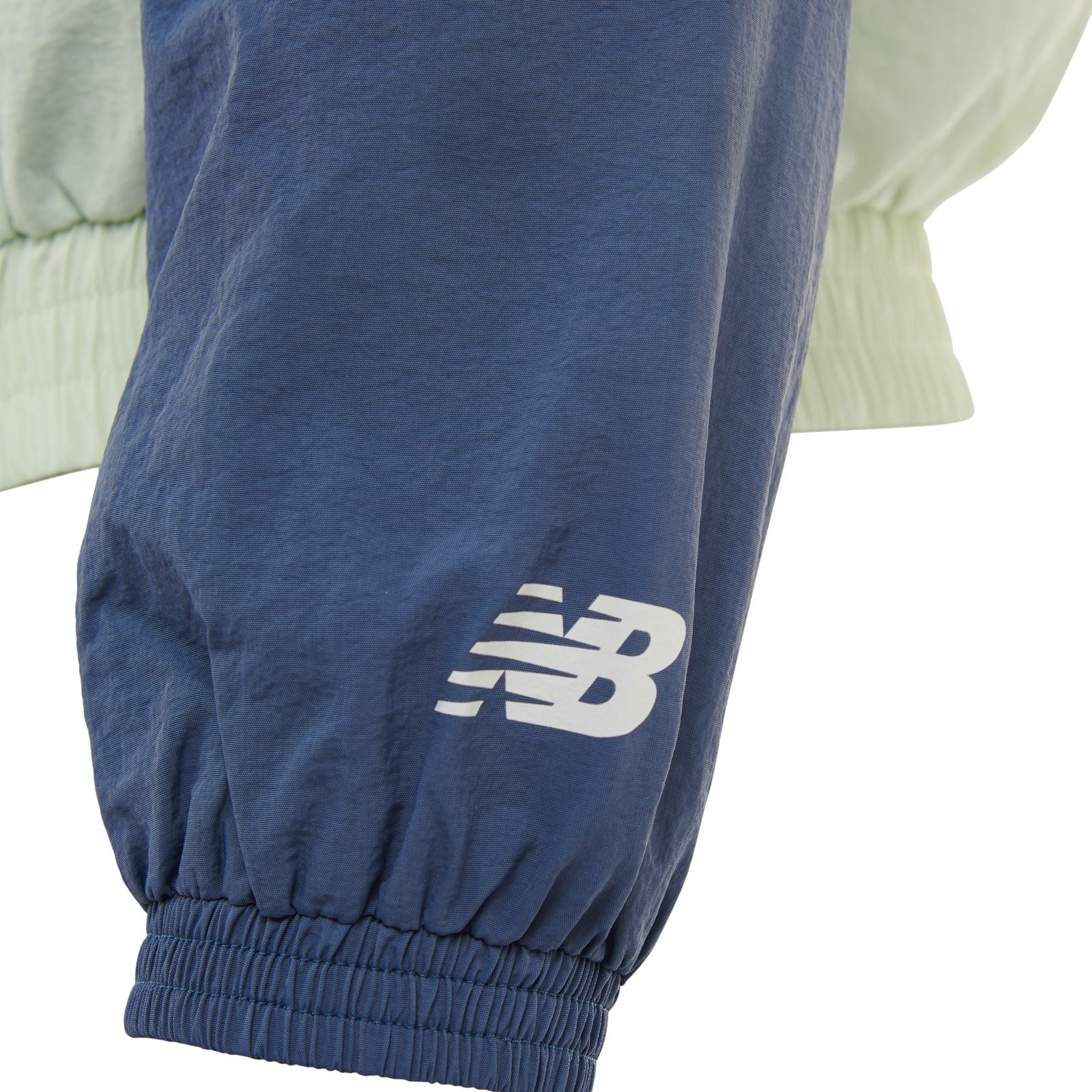 Детские куртки New Balance Athletics Woven Mesh Lined Wind Cheater Jacket — фото 8