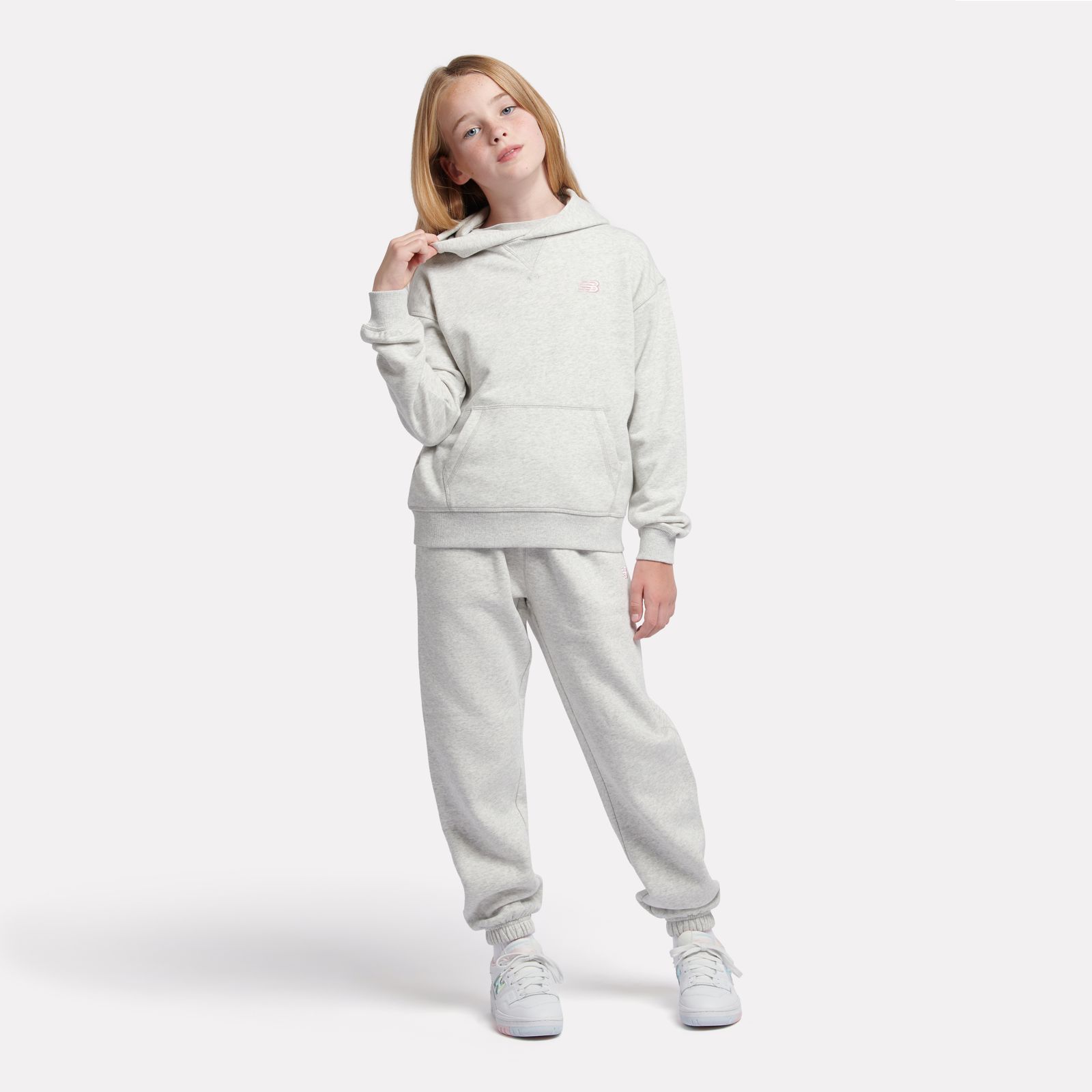 Детские худи New Balance FT Small Logo Hoodie — фото 2