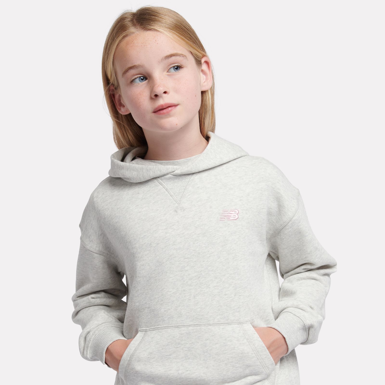 Детские худи New Balance FT Small Logo Hoodie — фото 6