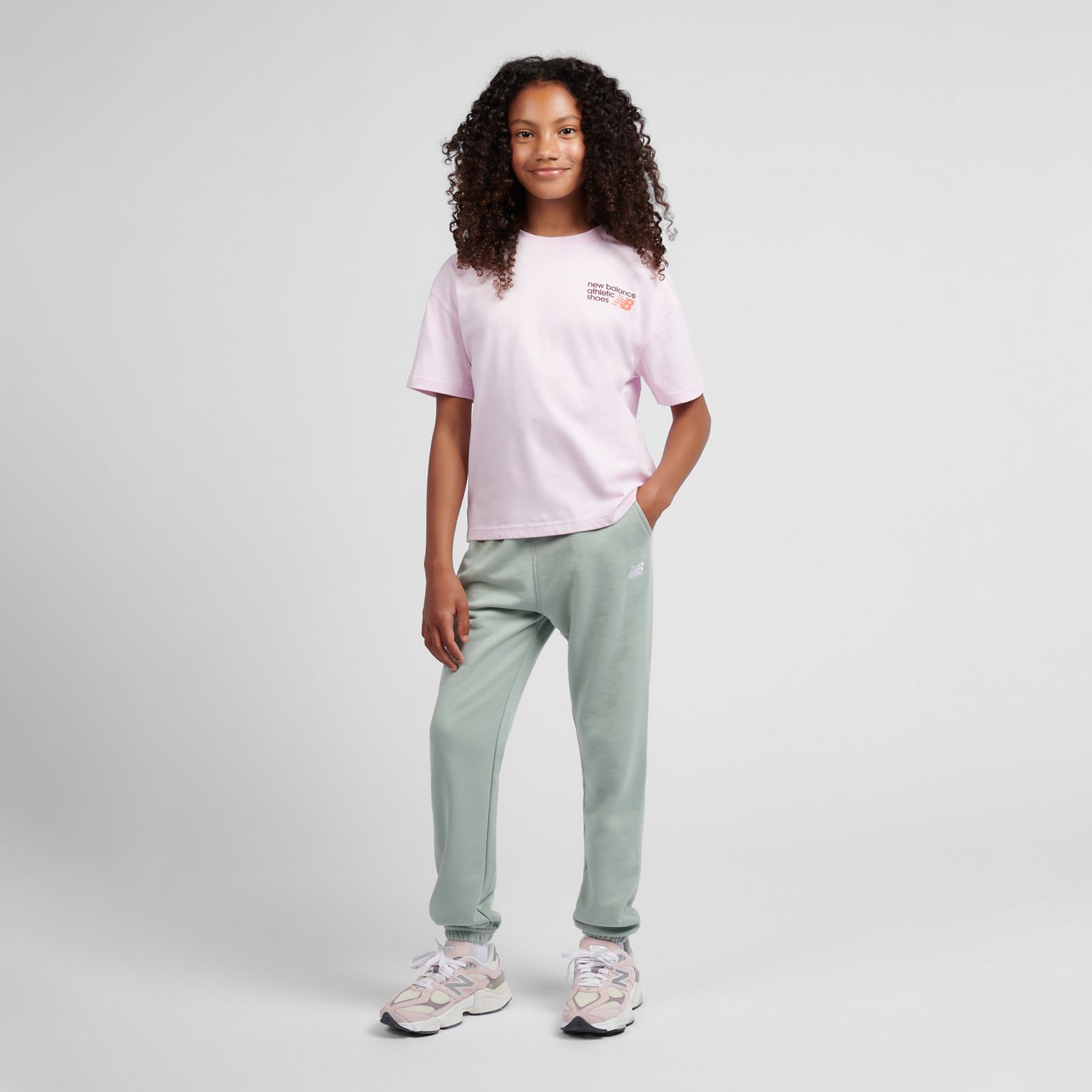 Детские брюки New Balance FT Small Logo Jogger — фото 2