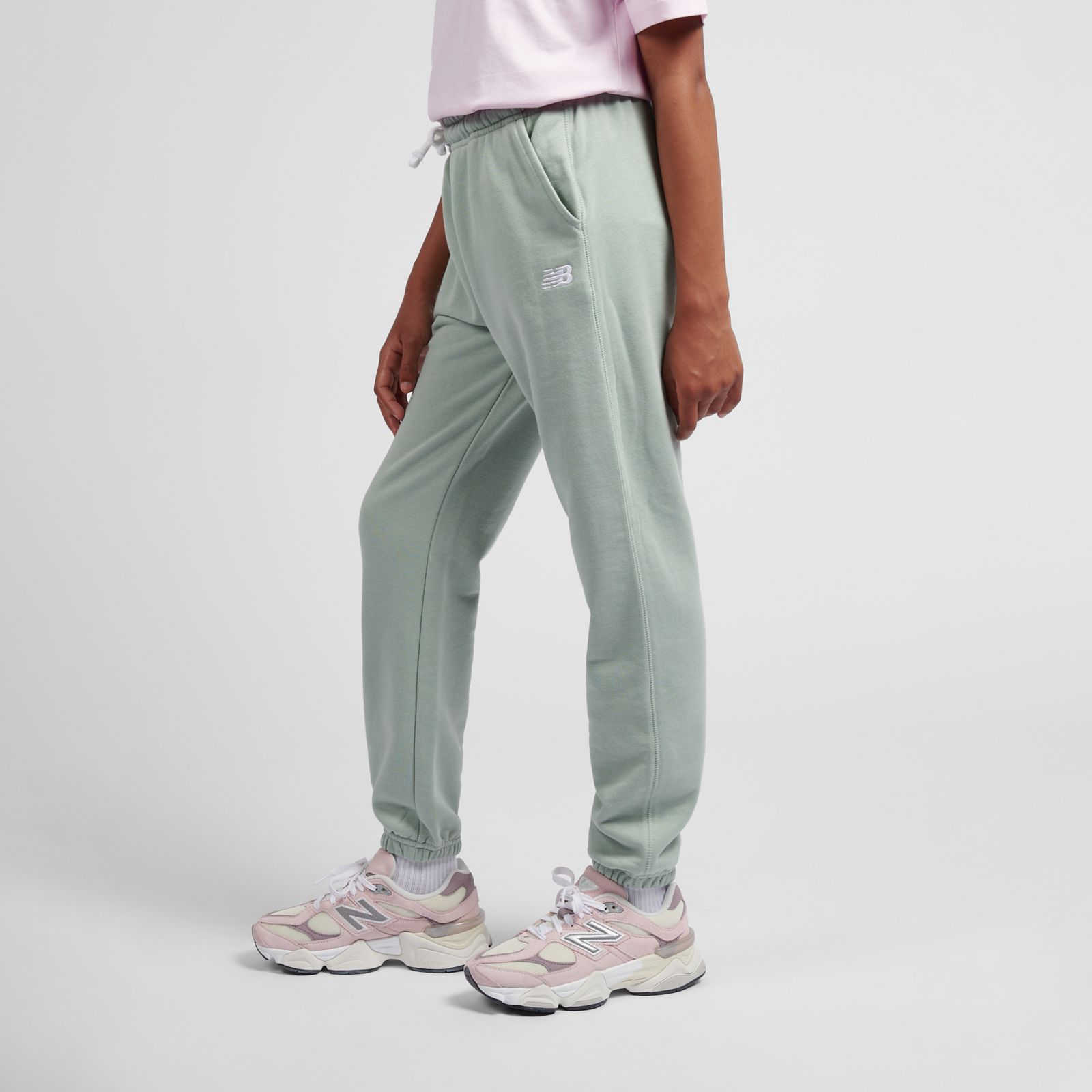Детские брюки New Balance FT Small Logo Jogger — фото 5
