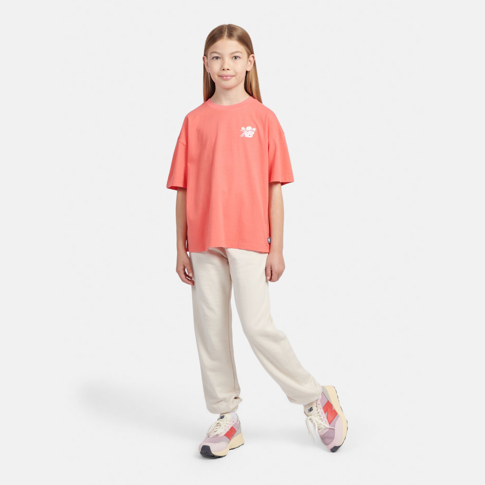 Детские футболки New Balance Floral Vines Back Graphic T-Shirt — фото 3