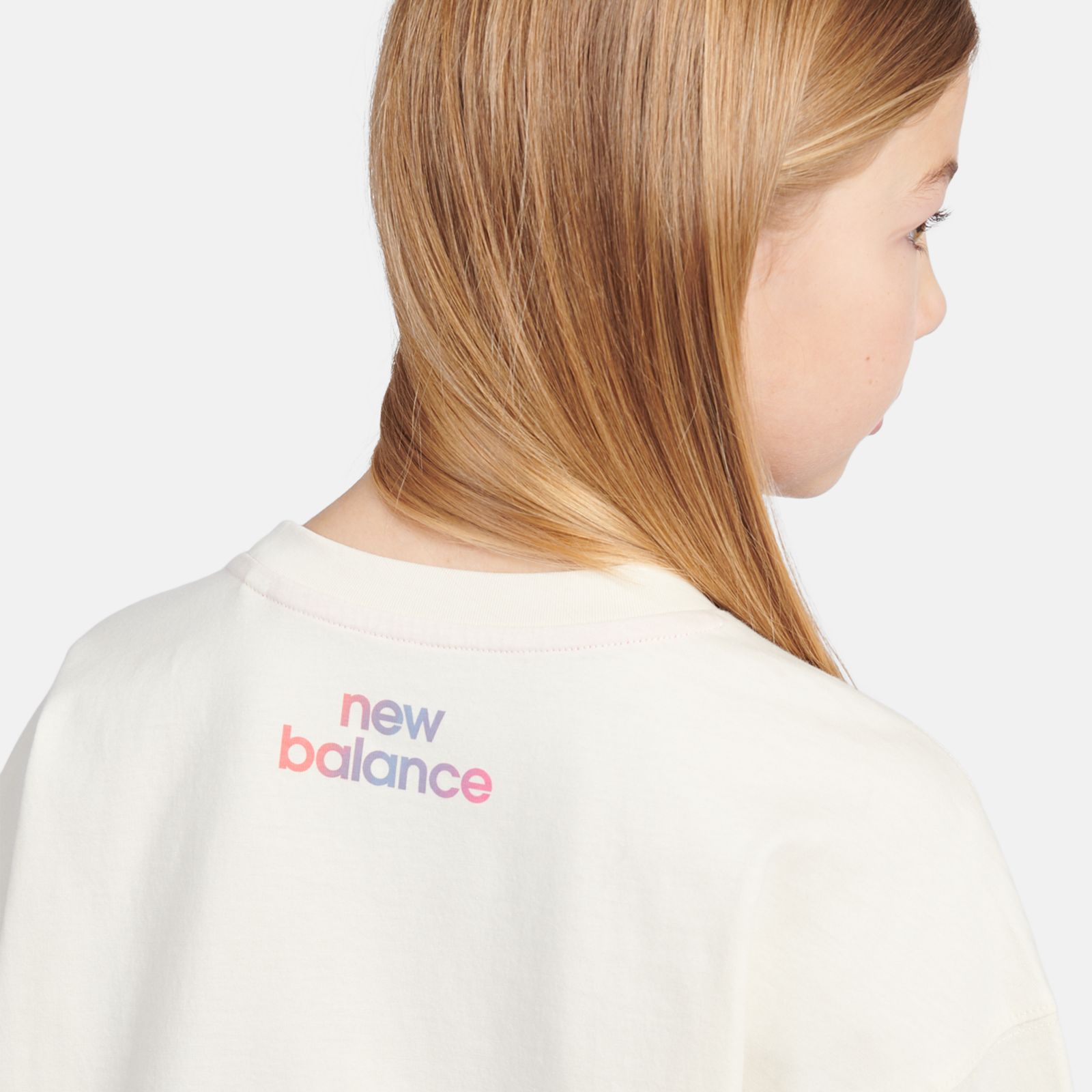Детские футболки New Balance Gradient Graphic T-Shirt — фото 7