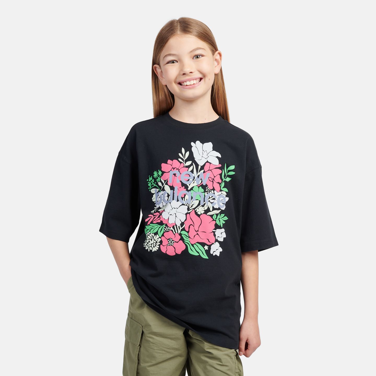 Детская футболка New Balance Stacked Floral Graphic, цвет: Чёрный — фото 1