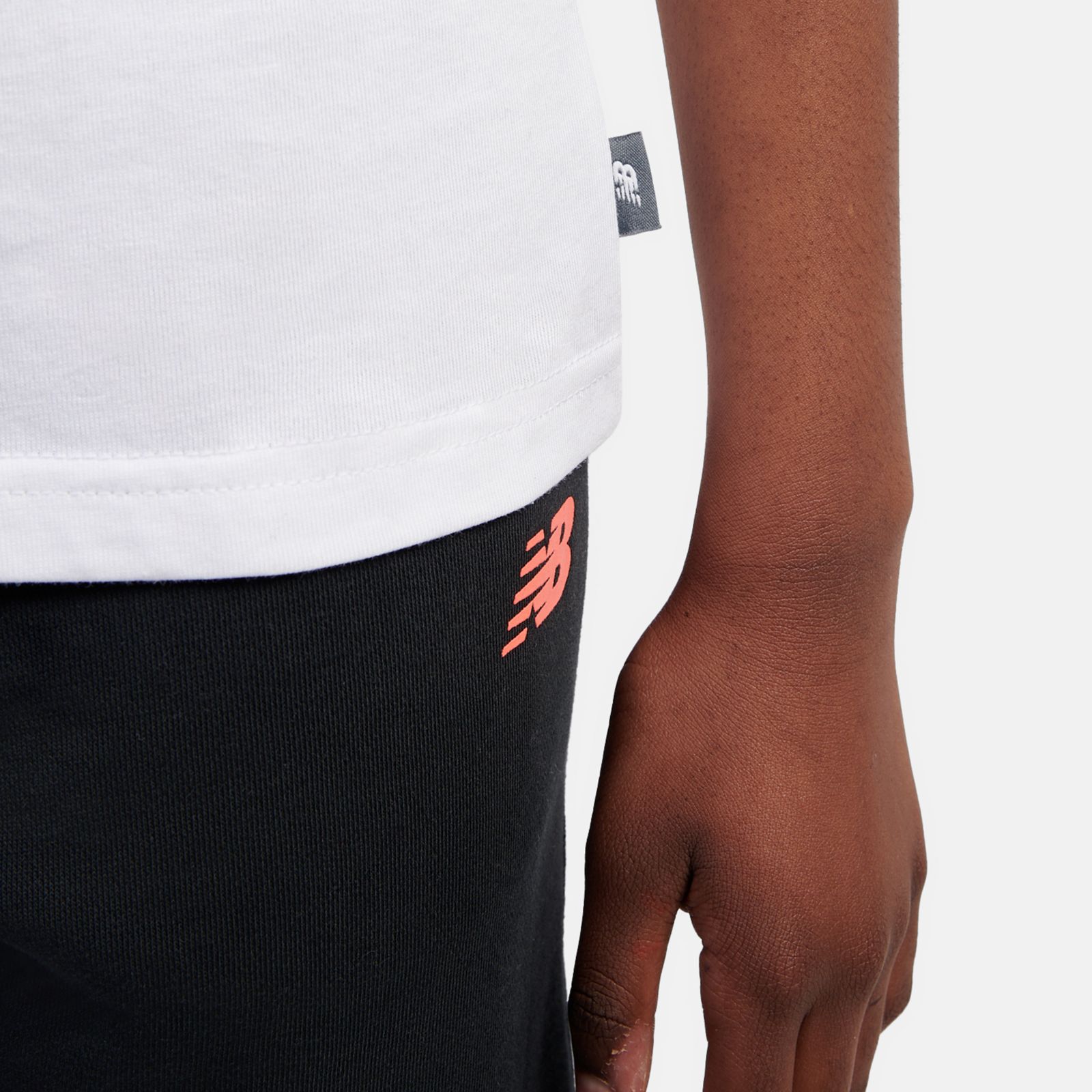 Обувь New Balance Colorblock Shoe Graphic T-Shirt — фото 5