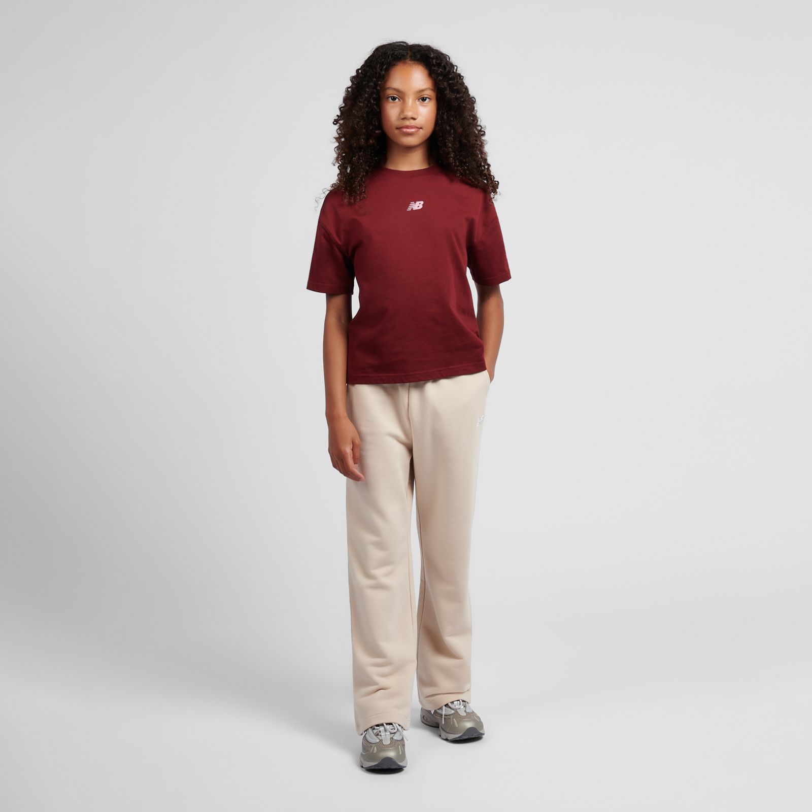 Детские брюки New Balance Small Logo Wide Leg Pant — фото 2