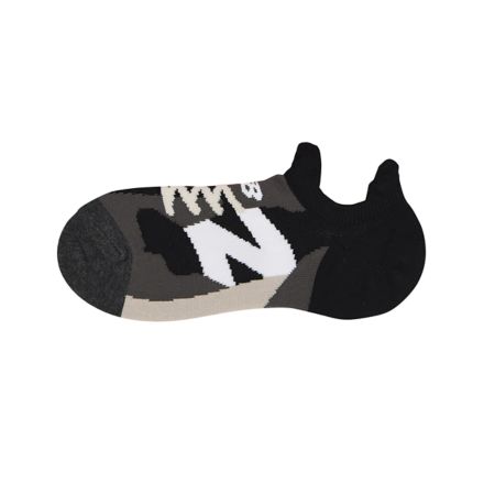 Shifted Sneaker pattern socks